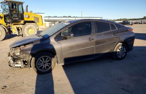 Toyota Prius 2016 option 3