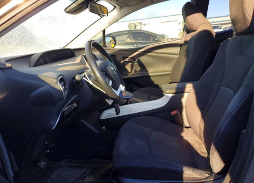 Toyota Prius 2016 option 3