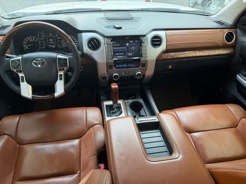 Toyota Tundra ឆ្នាំ2020 *1794* Edition ម្ចាស់ដើម សោ2គ្រាប់ ទឹកថ្នាំស្រុិនម៉ាជុំ100%