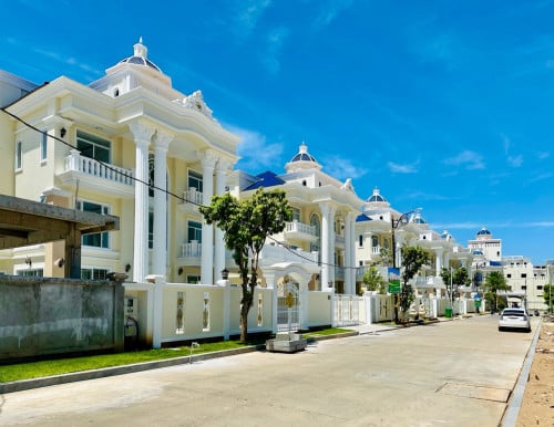 វិឡាឃ្វីន