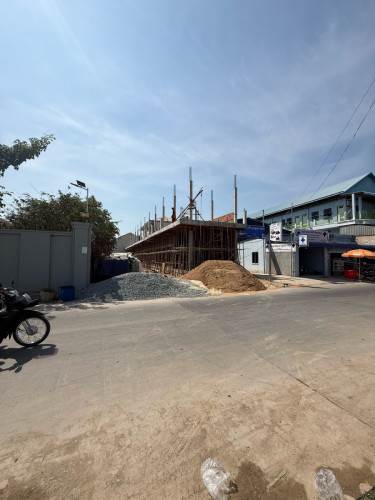 ដីនៅទួលពង្រ ជិតសាលាប៊ែលធី ក្បាល 12*60