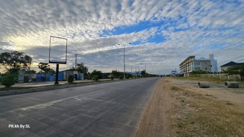 ដីលក់ លើផ្លូវ50ម