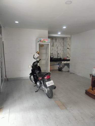 ហាងសំរាប់ជួលបឹងត្របែក  /  Shop for rent Boeng Trabaek