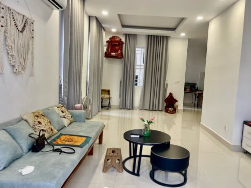 💁🏻‍♀️លក់(Sale) 90k金邊花園 拎包入住👏