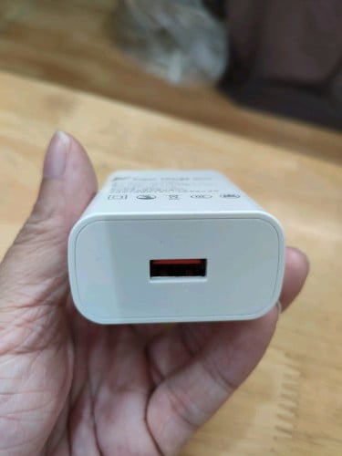 ឆ្នាំងសាក Vivo 33W charger