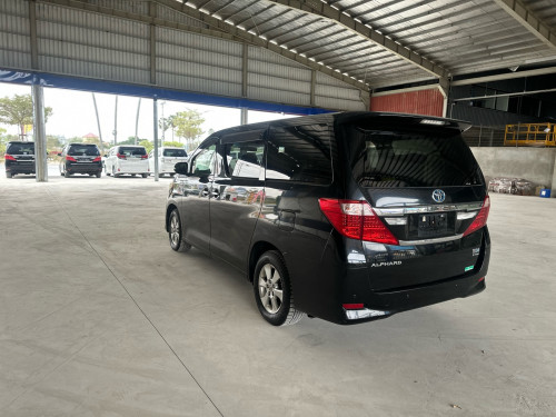 2013 Hybrid តំលៃធូ ផែនឡានGrade A ធានាឡានស្អាត