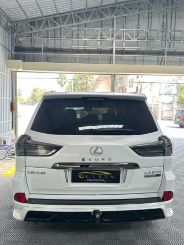 2021年LX570黑Kuro