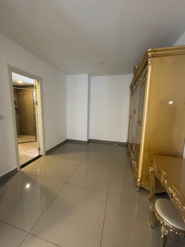6 Bedroom Villa for Rent in Chipmong 60m near AEON3