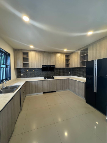 6 Bedroom Villa for Rent in Chipmong 60m near AEON3