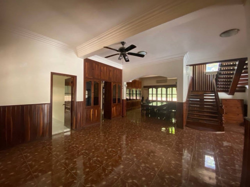 6 Bedroom Villa for Rent in Tonle Bassace
