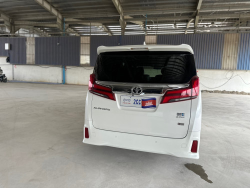 Alphard 2018 Hybrid Full option ឡេីងគ្រឿងឆ្វេងសុីន