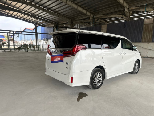 Alphard 2018 Hybrid Full option ឡេីងគ្រឿងឆ្វេងសុីន