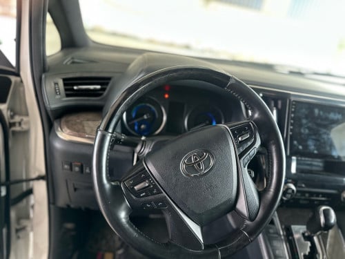 Alphard 2018 Hybrid Full option ឡេីងគ្រឿងឆ្វេងសុីន