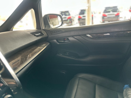 Alphard 2018 Hybrid Full option ឡេីងគ្រឿងឆ្វេងសុីន