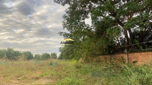 Commercial land