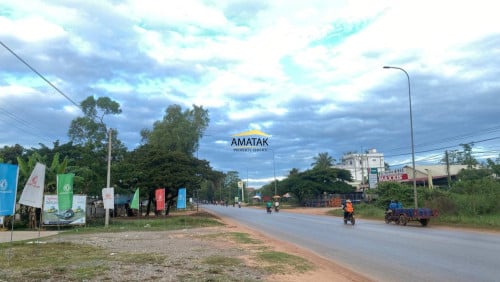 Commercial land