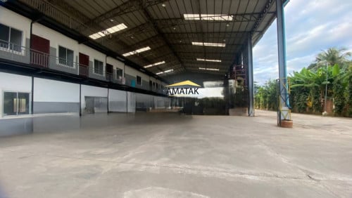Commercial land