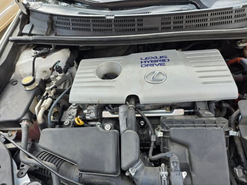 Lexus CT 200h ជិតដល់​ លាងទឹកជិះ​ ថ្មីលះ