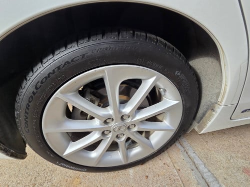 Lexus CT 200h ជិតដល់​ លាងទឹកជិះ​ ថ្មីលះ