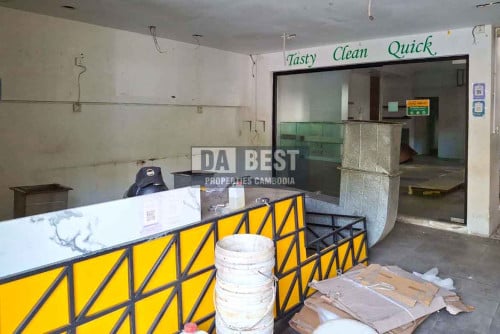 Shophouse For Rent in Prime BKK1 Location