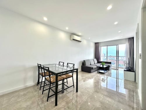 Spacious 1Bedroom Condo for Rent at Casa by Meridian