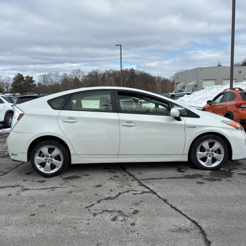 Toyota Prius option 5