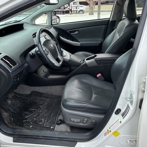Toyota Prius option 5