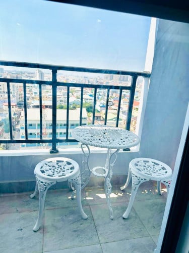 UK Condo 217