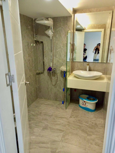UK Condo 217