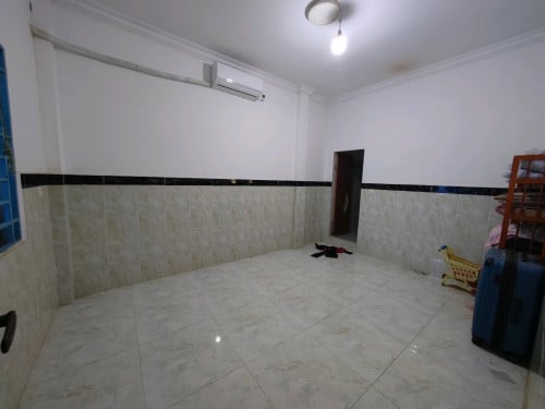 ផ្ទះលកនៅក្រាំងធ្នង់ធូថ្លៃ(ប្លង់រឹង)ជិតផ្សារតំបន់អ៊ូអរ ងាយស្រួលរស់នៅ