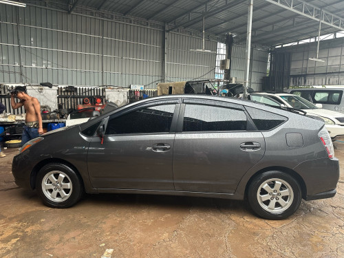 មានជួលជាខែ