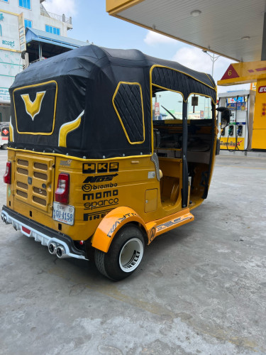 កង់បីលក់