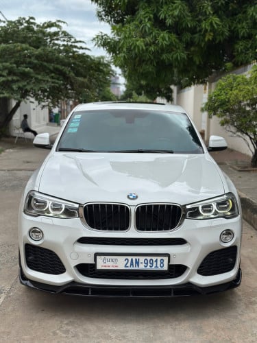 លក់ BMW X4 M Package ឆ្នាំ 2016 ស្រុីនមួយជុំបងប្អន