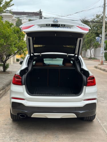 លក់ BMW X4 M Package ឆ្នាំ​ 2016 ស្រុីនមួយជុំបងប្អន​