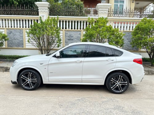លក់ BMW X4 M Package ឆ្នាំ​ 2016 ស្រុីនមួយជុំបងប្អន​