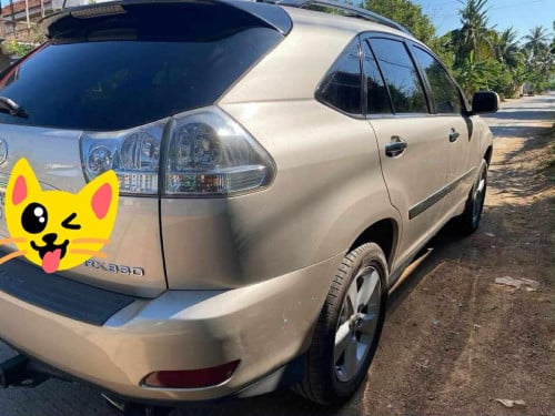 ឡានលក់ដូរសេរី(Lexus RX330ឆ្នាំ2005ប៉ុង2ប្រភេទមេឡានពណ៌ទឹកមាសទឹកថ្នាំសុីនមួយជុំ)