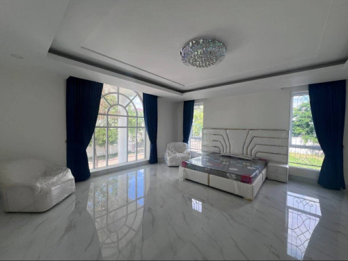 វីឡាព្រីន សម្រាប់ជួល | Prince villa for rent (បុរីប៉េងហួត ដឹស្តាដាយមិន)