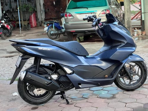 2590$PCX125CC USE ABS