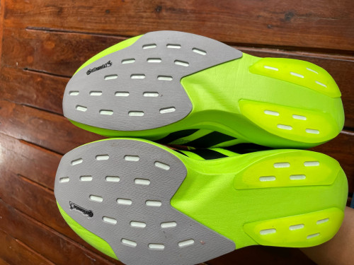 Adidas  (Neon) សាយ 40.5 - នៅស្អាត សភាព 95%