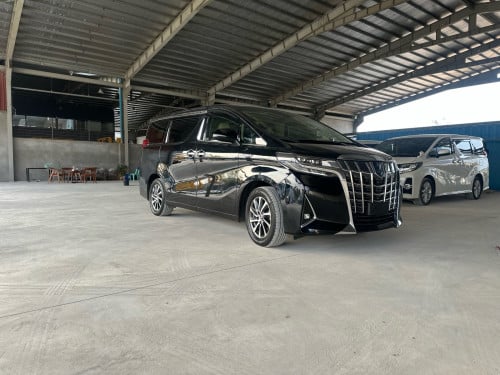 Alphard 2018 Hybrid Full option ឡានថ្មីណាស់ បងប្អូន