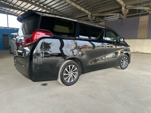 Alphard 2018 Hybrid Full option ឡានថ្មីណាស់ បងប្អូន