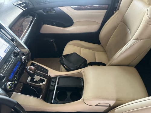 Alphard 2018 Hybrid Full option ឡានថ្មីណាស់ បងប្អូន