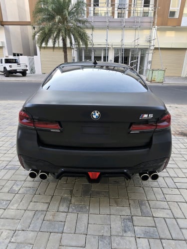 BMW 5 series up M5