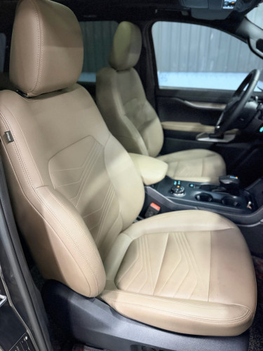 Ford Everest Titanium 2023 ប្រផេះ 2មុឺនKm