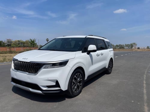 Kia Carnival 2022 V6 សាំង អូតូ៣ កៅអីចុច