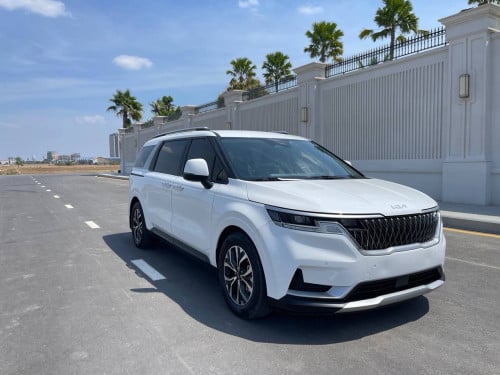 Kia Carnival 2022 V6 សាំង អូតូ៣ កៅអីចុច