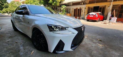 Lexus IS200H  016 SPORT  3,1000