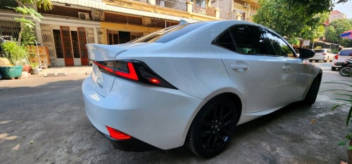 Lexus IS200H  016 SPORT  3,1000