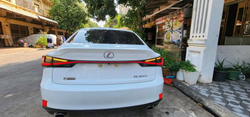 Lexus IS200H  016 SPORT  3,1000