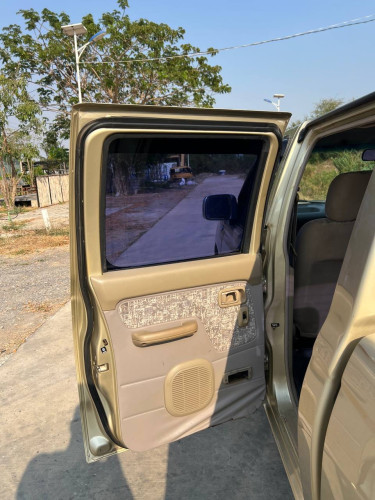 Nissan ឡានស្អាតលក់ ស្តាំលេខដៃប៉ុងមួយ ម៉ាសុីម៉ាស៊ូត